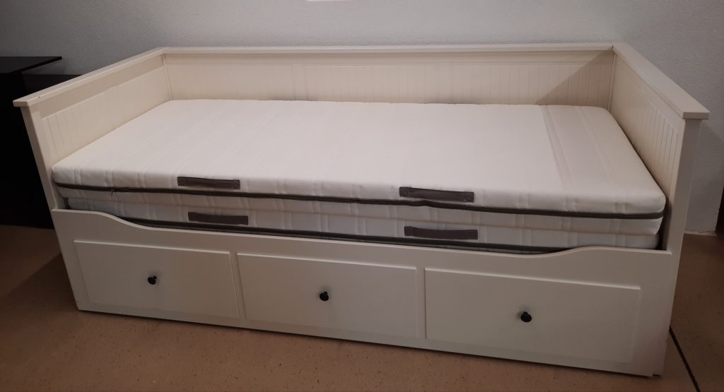 Lit modulable, deux places, avec deux matelas, en vente au Galetas de la Broye, CSP Vaud